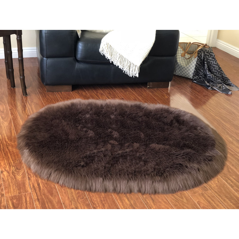 Whisenhunt Performance Faux Sheepskin Washable Indoor Rug, Oval 2'6" x 6'