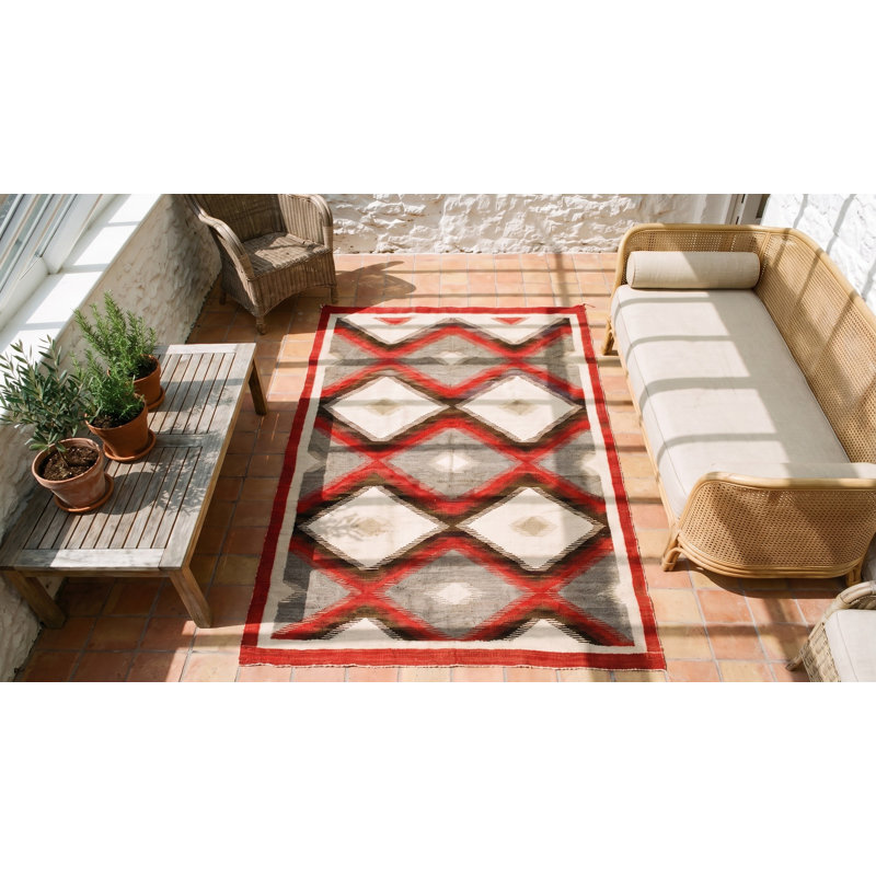 Artistic Tribal Pattern Flatwoven Antique Native American Navajo Rug
