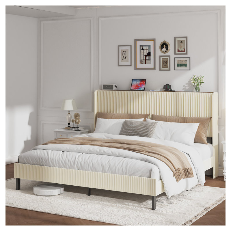 Base de lit plateforme très grand avec station de charge, tête de lit tapissier beige, lattes en métal sans bruit, aucun sommier tapissier requis