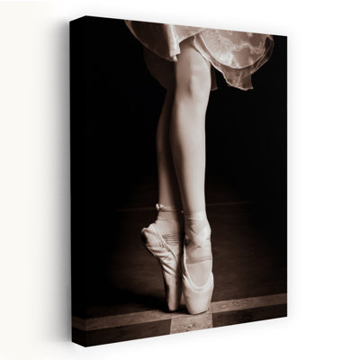En Pointe Abstract Contemporary Wall Art