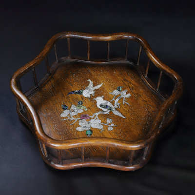 Pear Wood Shell Inlaid With Flower Shaped Tea Tray