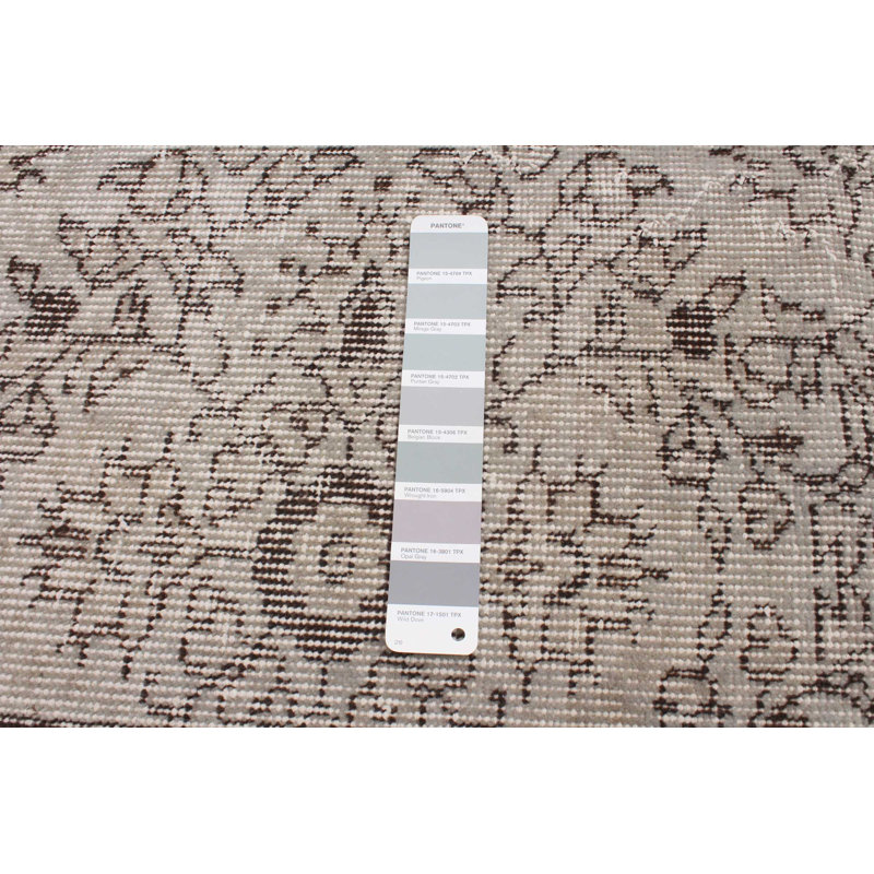 Tapis gris clair à transition de couleur 5 pi 3 po x 9 pi 0 po