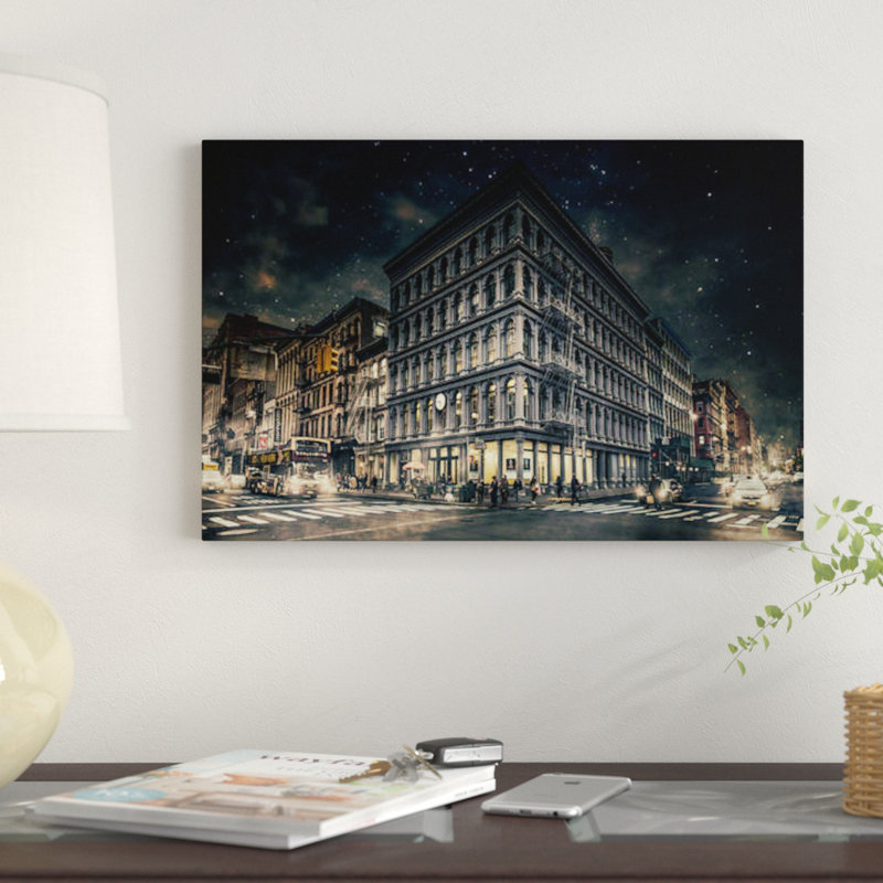 « back to gotham » par jackson carvalho, impression sur toile tendue, H 24 po x l 32 po x P 1 po, Papier d'art encadré noir