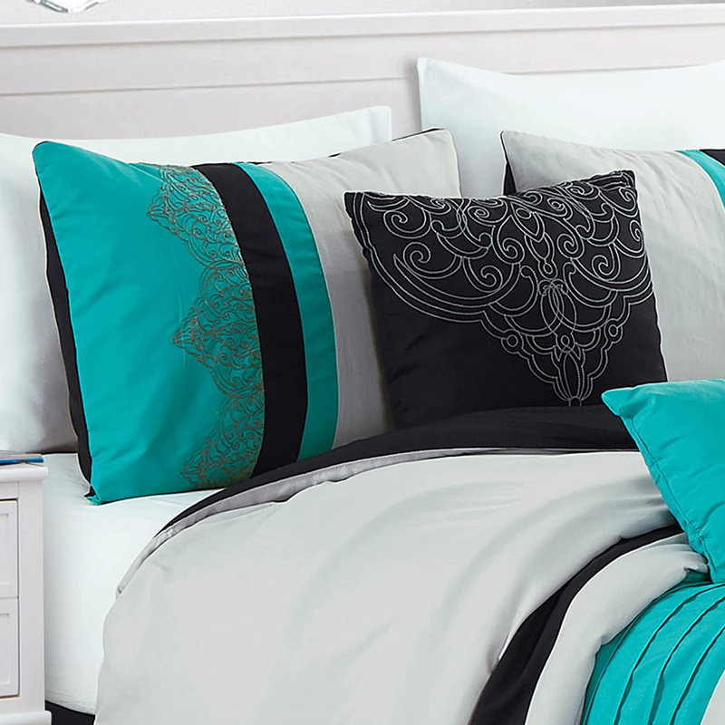 Queen Teal and Black Geometric Comforter Set with Pillow Shams