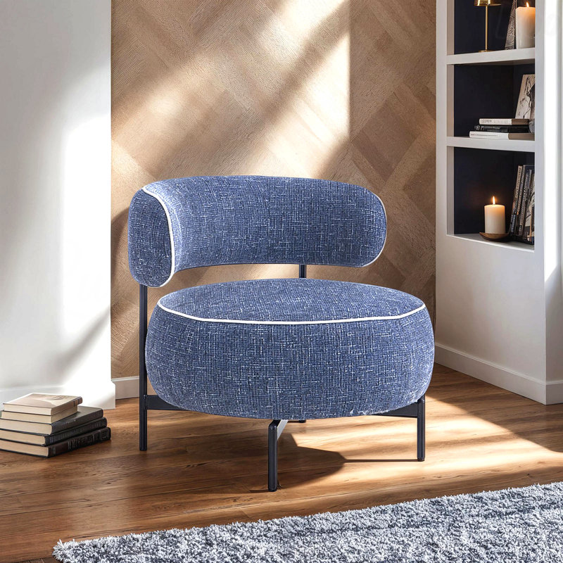 Fauteuil de fonction rotatif de style contemporain avec pieds en métal contrastés pour les salons modernes, dossier courbé, finition bleu foncé
