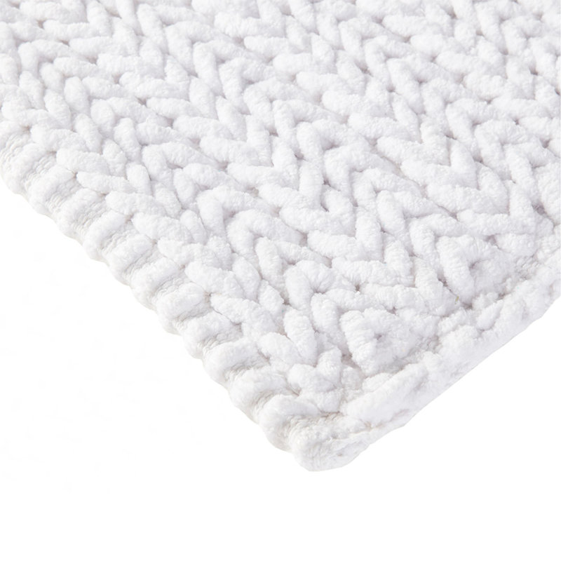 100% Cotton Chenille Chain Stitch Rug, White, Single - 1'5" x 2'