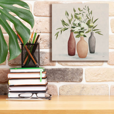 Art mural sur toile Epic Graffiti «Natural Bouquet 1 Grey V2» par Julia Purinton
