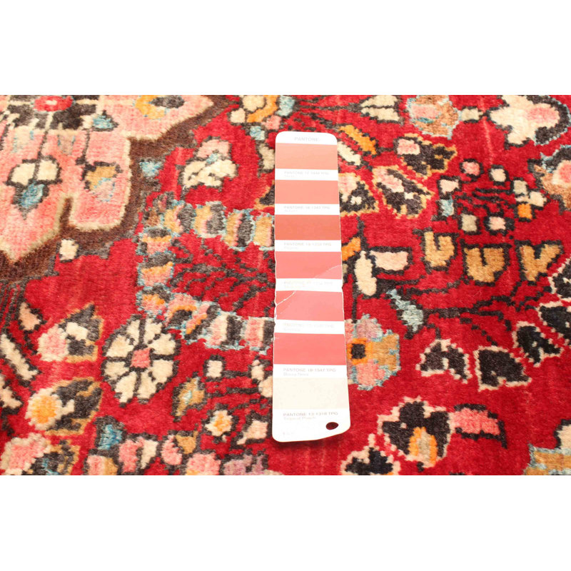 Tapis rouge Anadol 3 pi 6 po x 4 pi 10 po