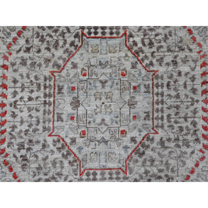 Tapis gris en laine noué à la main 14e siècle 9 pi x 11 pi 10 po de style dynastie des 14e siècle