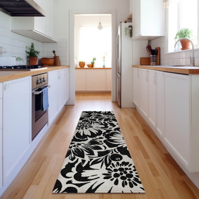 Premium Machine Washable Cerrito AMF551 Black Rug