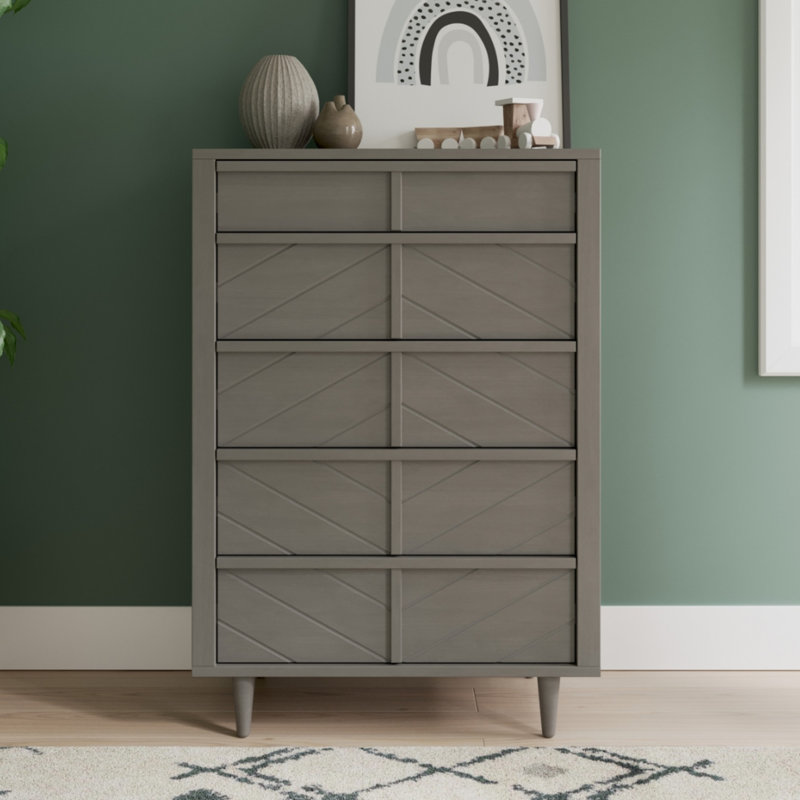 Commode à 5 tiroirs de 33 po de large Surrey Hill, Châtaignier grillé
