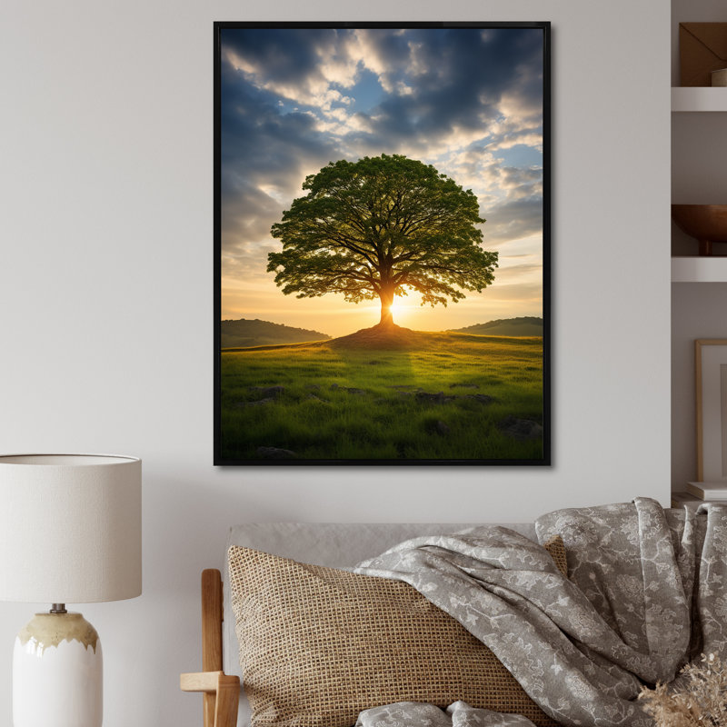 «Summer Solitude Tree Glow» sur toile, H 20 po x l 12 po x P 1 po, Cadre flottant noir
