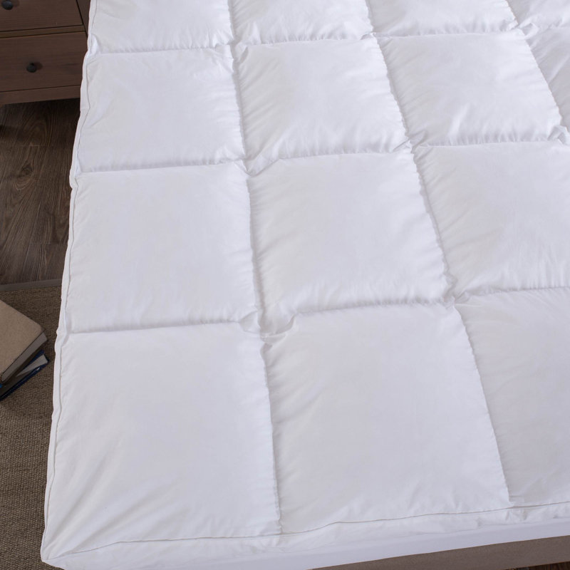 Ashly 3'' Mattress Topper, Cal King