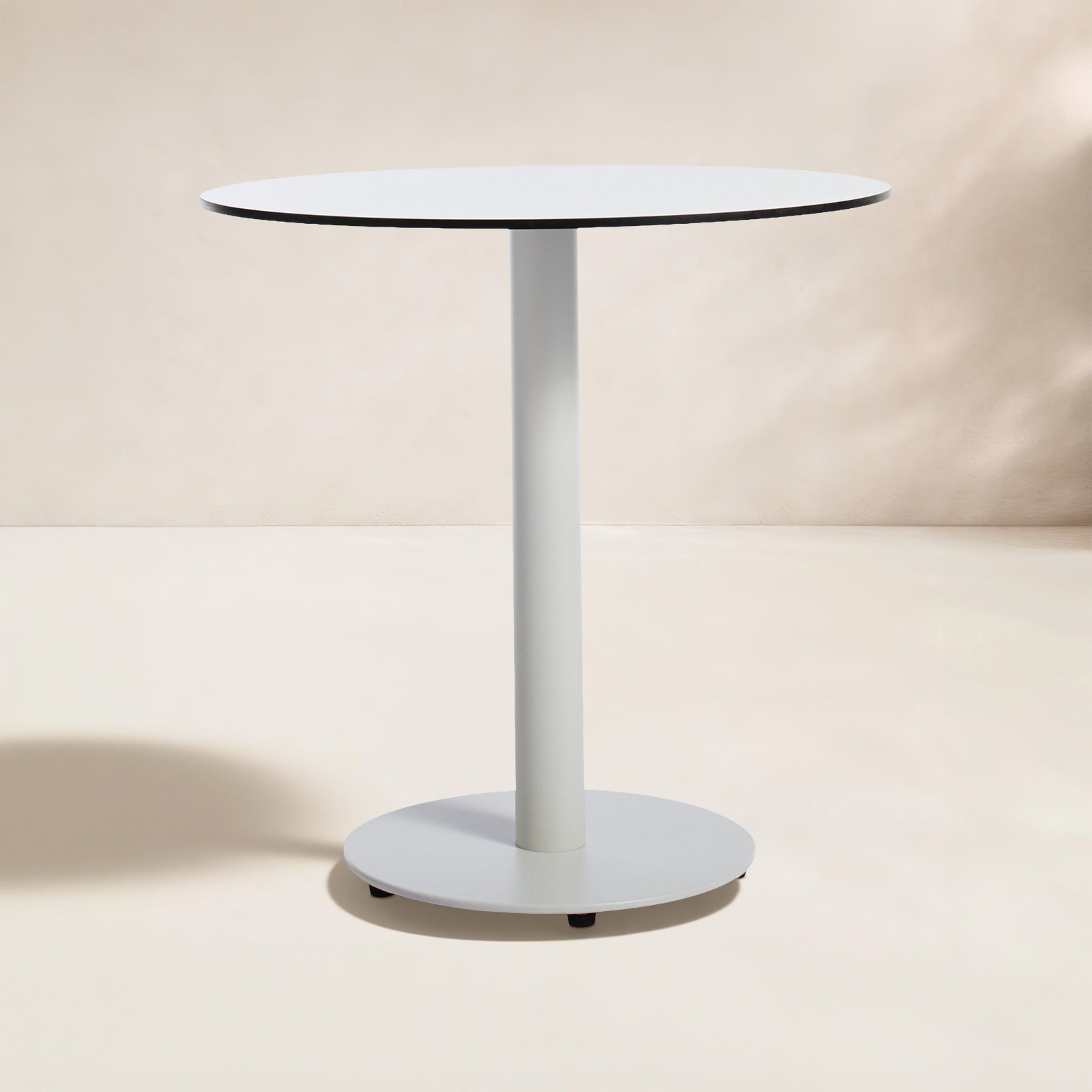 Skiff Aluminum Fliptop Outdoor Coffee Table, 29.5"
