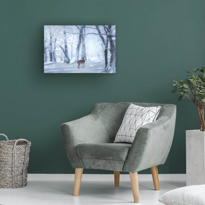 Œuvre sur toile, rouleau de yuans bolognais, «Sika» dans la forêt enneigée, H 16 po x l 24 po