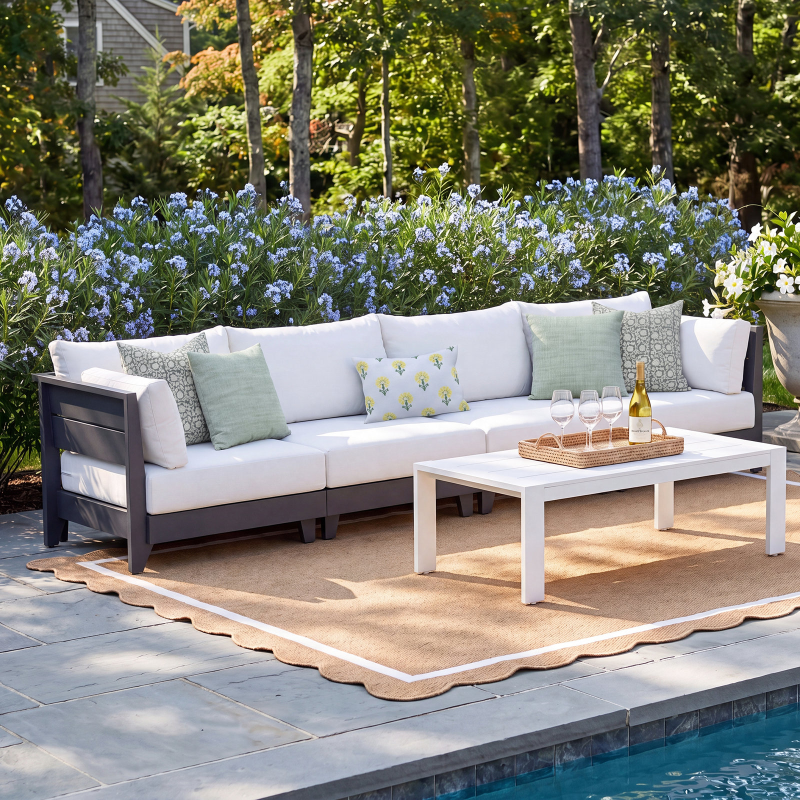 Dez 32" Patio Sofa
