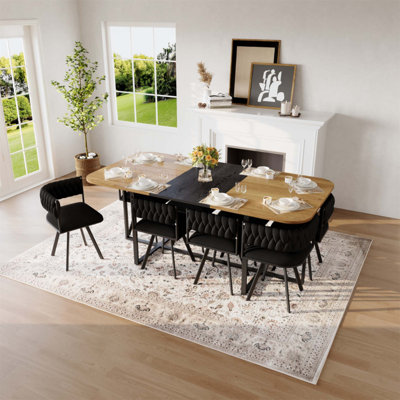 Ensemble de salle à manger carré de 9 pièces avec dessus en bois bicolore et 8 chaises en velours, parfait pour les réunions de famille et les cuisines modernes.