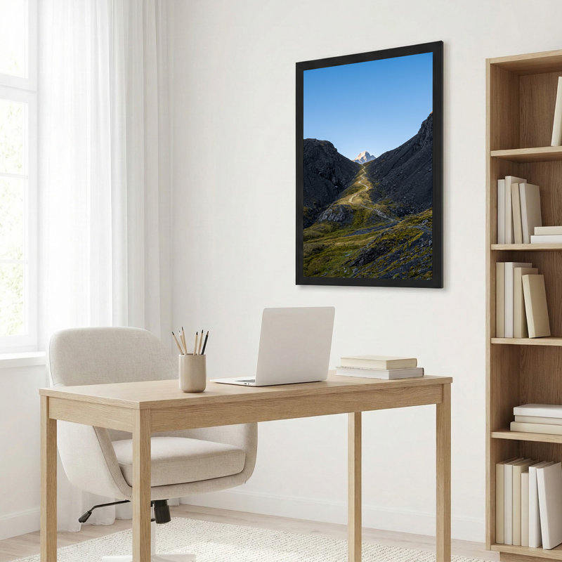«Winding Trail Through Green Valley to Mountain Peak», art mural sur toile, H 24 po x l 16 po