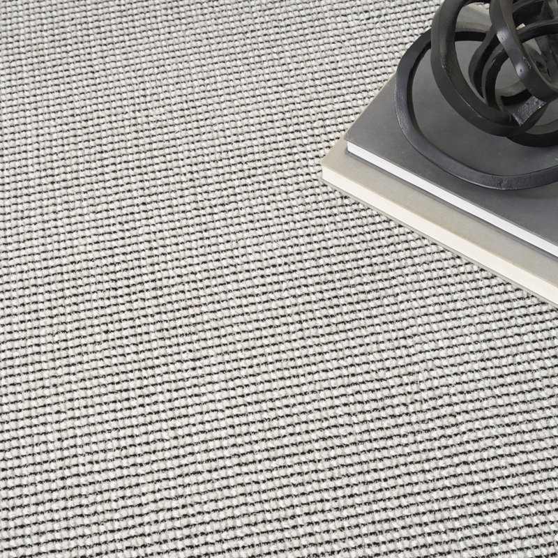 DKNY Atlantic Avenue 4' x 6' Ivory Black Modern Indoor Rug, Rectangle 4' x 6'