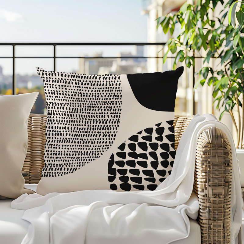 Coussin carré intérieur / extérieur pia, H 15 po x l 15 po, Blanc cassé / noir