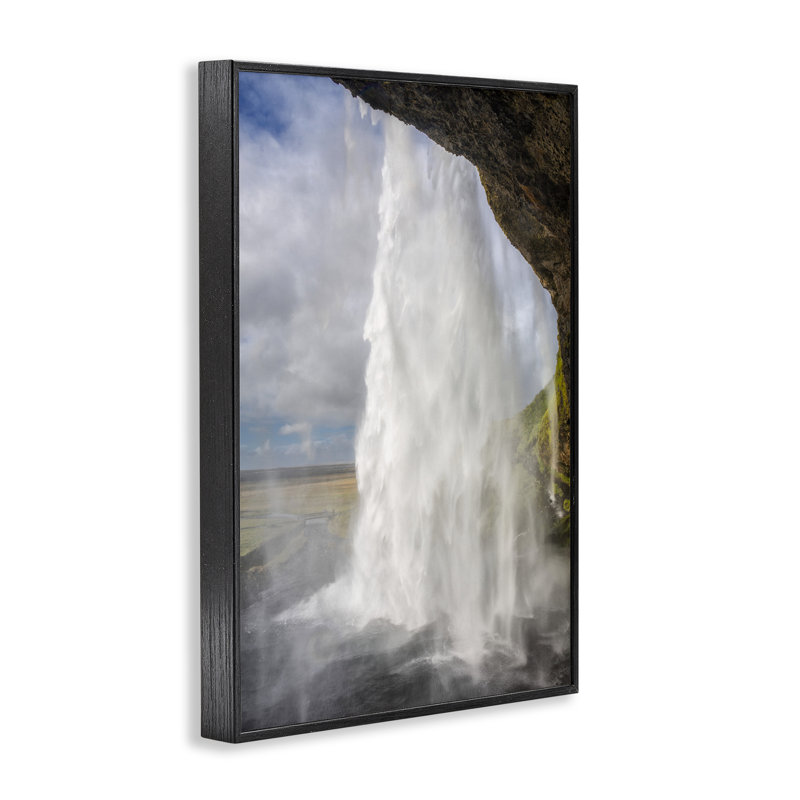 À travers les eaux, estampe numérique, design par Jon Evan, H 18 po x l 12 po, Giclée encadrée noir minuit