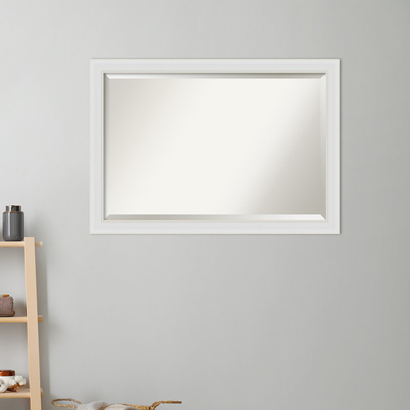 Miroir de salle de bain Kellison, Satin naturel / blanc, H 27,88 po x l 39,88 po