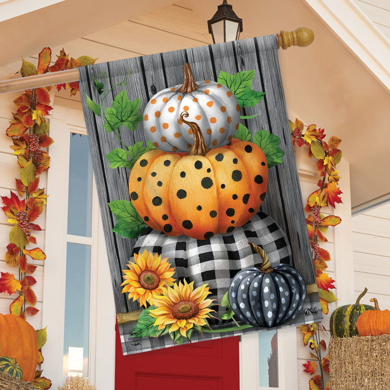 Patterned Pumpkin Stack House Flag