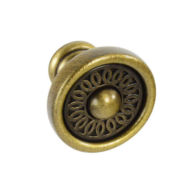 Wilmont 1 1/4" Diameter Round Knob