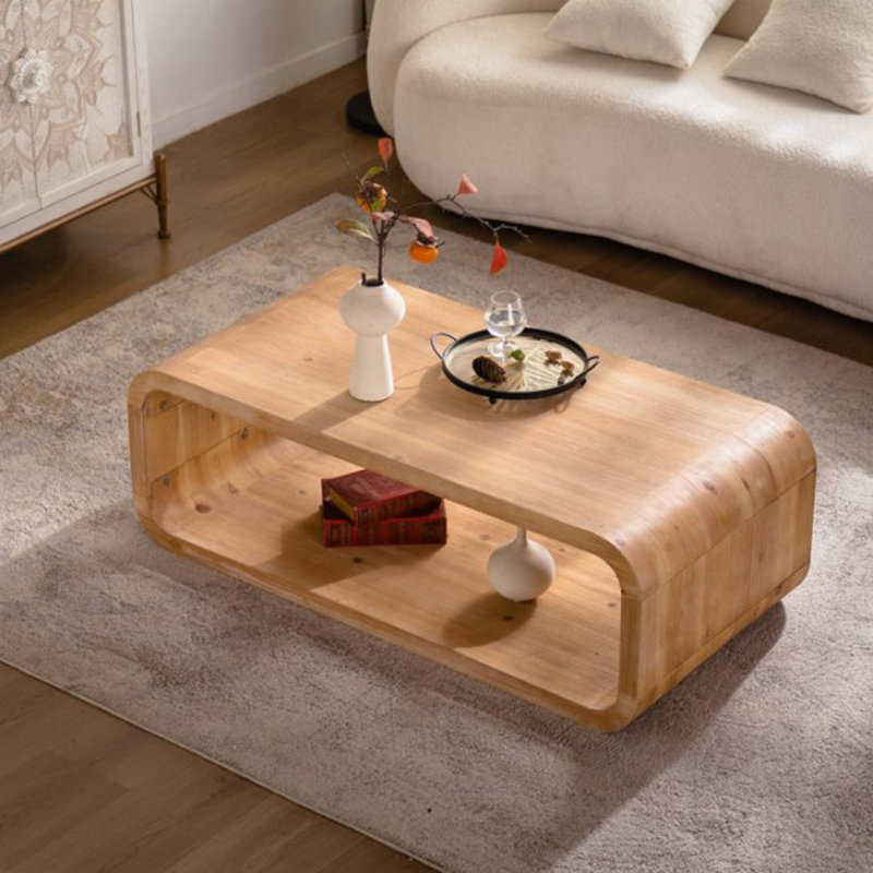 Table basse moderne en bois clair incurvé moderne avec cadre ouvert et rangement ouvert pour les salons contemporains