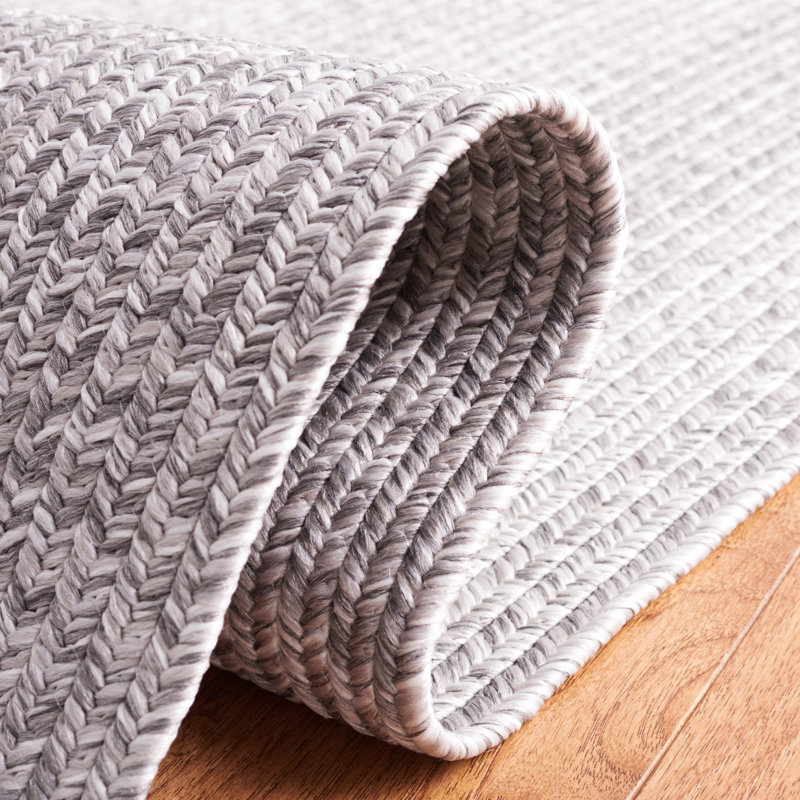 Trogdon Handmade Handwoven Area Rug in Dark Gray/Light Gray, Round 4'