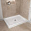 Base de douche 48 po x 36 po en acrylique blanc brillant avec bonde centrale, bonde incluse-115224825