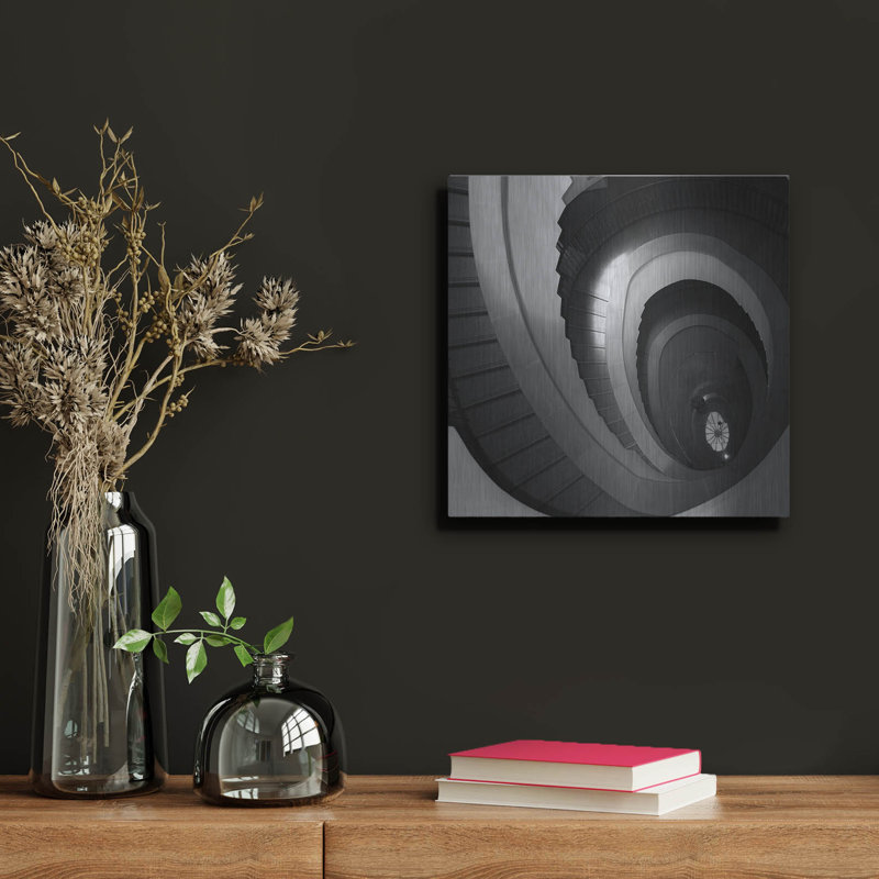 «Spiral Staircase No. 5» par Photoinc Studio, art mural en métal, 12 po x 12 po