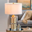 Lampe de table cylindrique dorée et blanche 15 po x 25,5 po avec abat-jour tambour en tissu - Lampe d'appoint élégante pour la maison (assemblage de l'abat-jour requis)