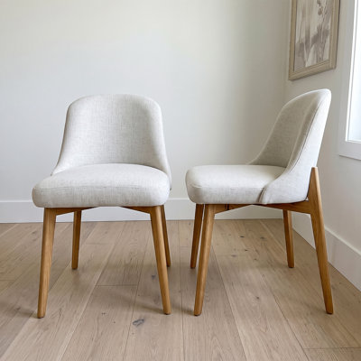 Chaise de salle à manger moderne rembourrée en 2 pièces avec pieds en bois massif, idéale pour la cuisine et la salle à manger.