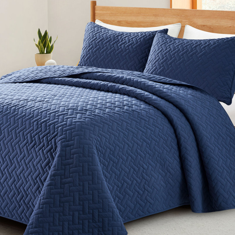 Stroman Quilted Microfiber Coverlet Set, Queen Quilt + 2 Standard Pillowcases, Navy