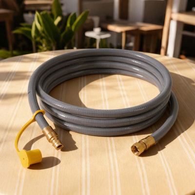 La trousse de conversion au gaz naturel de 12 pi, conçue pour divers appareils, comprend un tuyau de gaz naturel avec des raccords 100% laiton