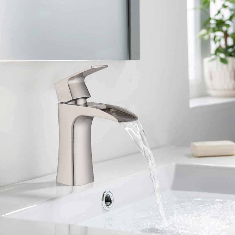 Single-Hole Single-handle Bathroom Faucet with Drain Assembly