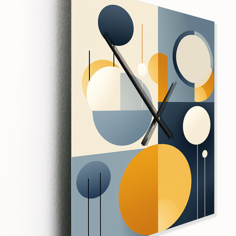 Horloge murale graphique sur fond géométrique jaune et bleu II - Mid-Century moderne, H 28 po x l 12 po x P 1 po