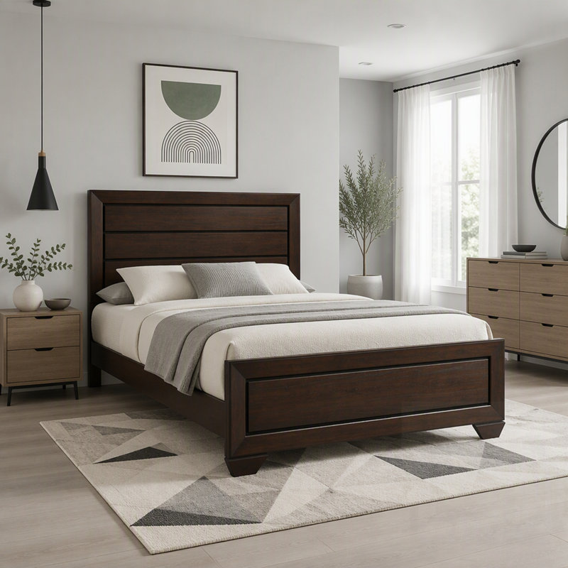Lit à panneaux couleur cacao foncé, alliant design audacieux et savoir-faire exceptionnel pour une pièce maîtresse saisissante dans la chambre.