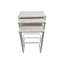 Ensemble de trois tables gigognes en bois massif blanc antique et structure en acier