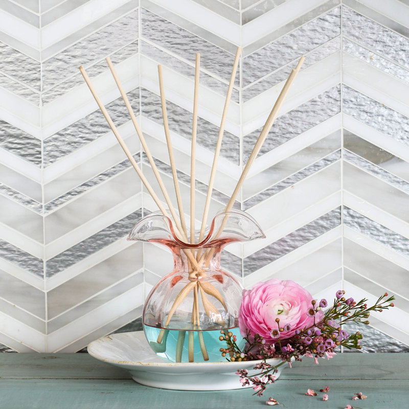 Elegant Fluted Glass Bud Vase in Soft Pink