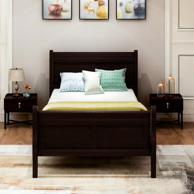 Structure de lit plateforme simple: bois massif avec tête de lit et pour une chambre à coucher élégante qui s'agence parfaitement au matelas