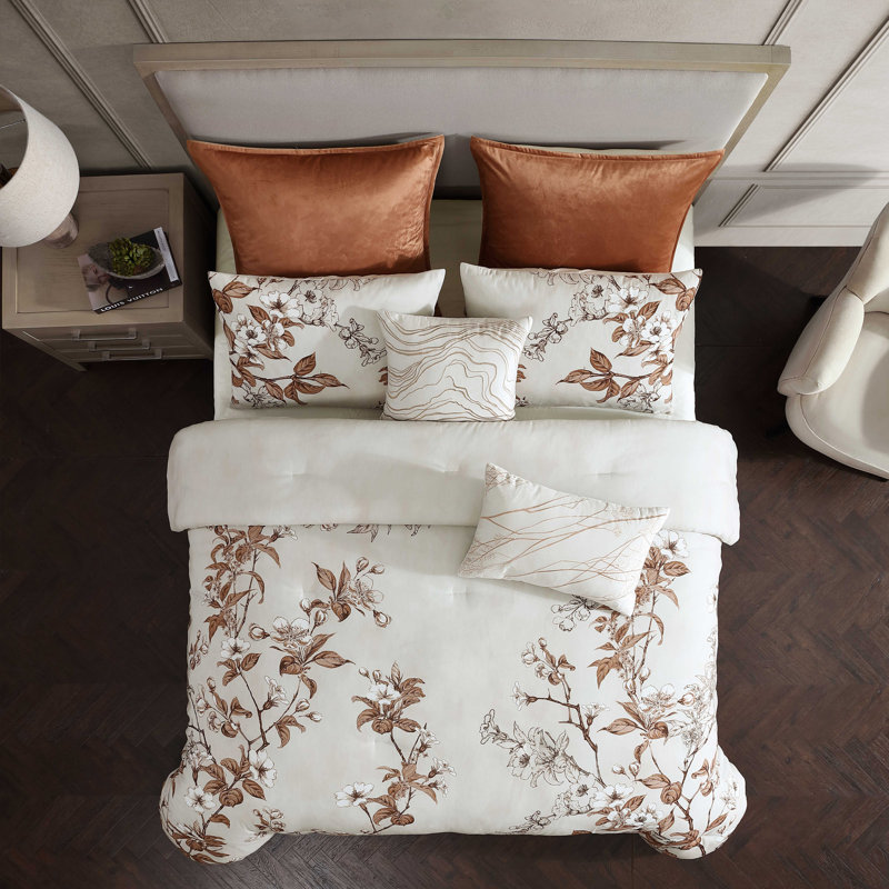 Oaklyn Bedding, Queen Comforter + 2 Queen Pillowcases