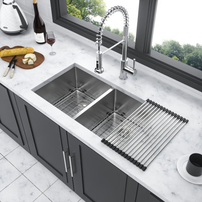 Évier de cuisine à double cuve 28 po x 19 po, acier inoxydable de calibre 16, cuve profonde de 10 po, insonorisation et condensation pour une surface de cuisson efficace