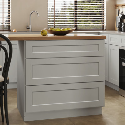 Armoire Shaker