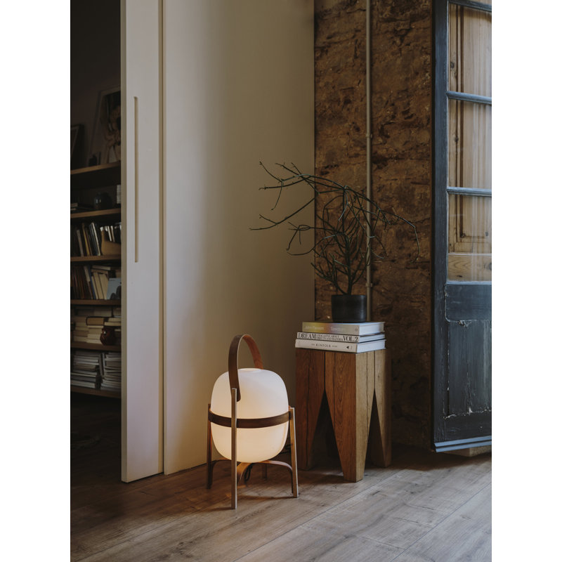 Cesta Table