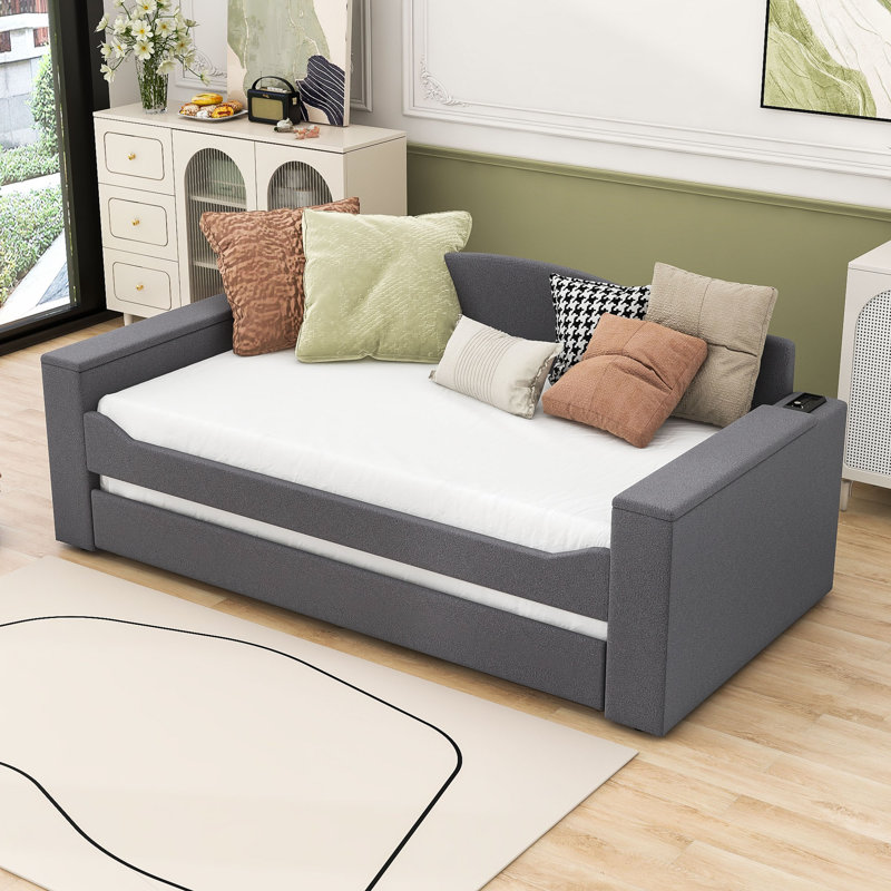Vaelin Upholstered Daybed with Trundle, Pink, Twin