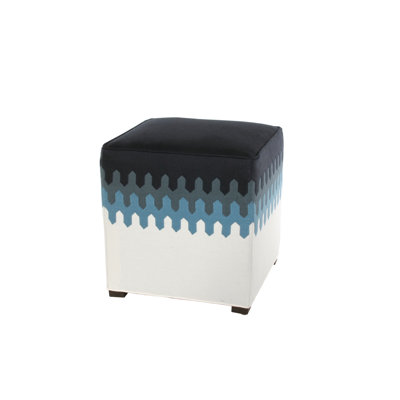 Amelie Pouf
