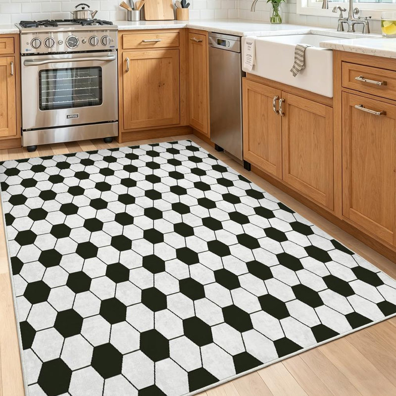Tapis d'intérieur blanc lavable à la machine avec ballon de football, Rectangle 55" x 79"