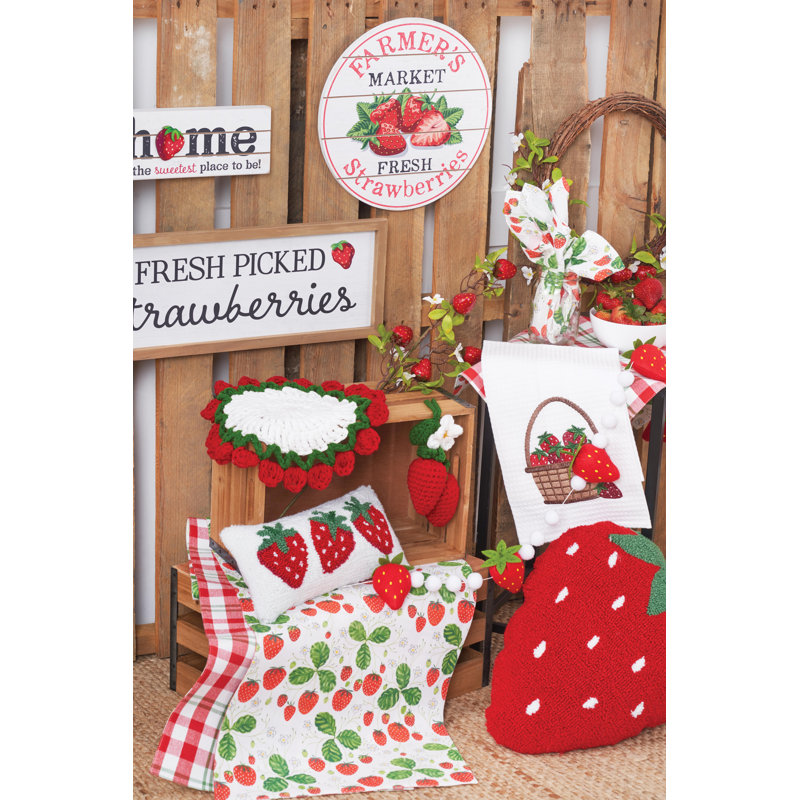 Strawberry Shaped Hooked Throw Pillow